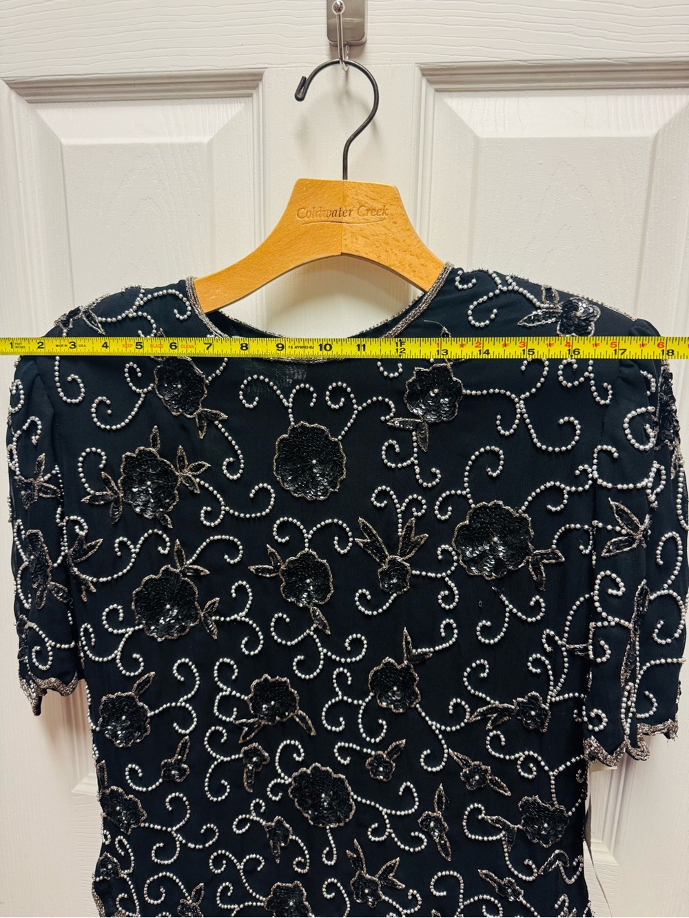 Embellished Black Floral Sequin Women's Top Size Large - Picture 4 of 5